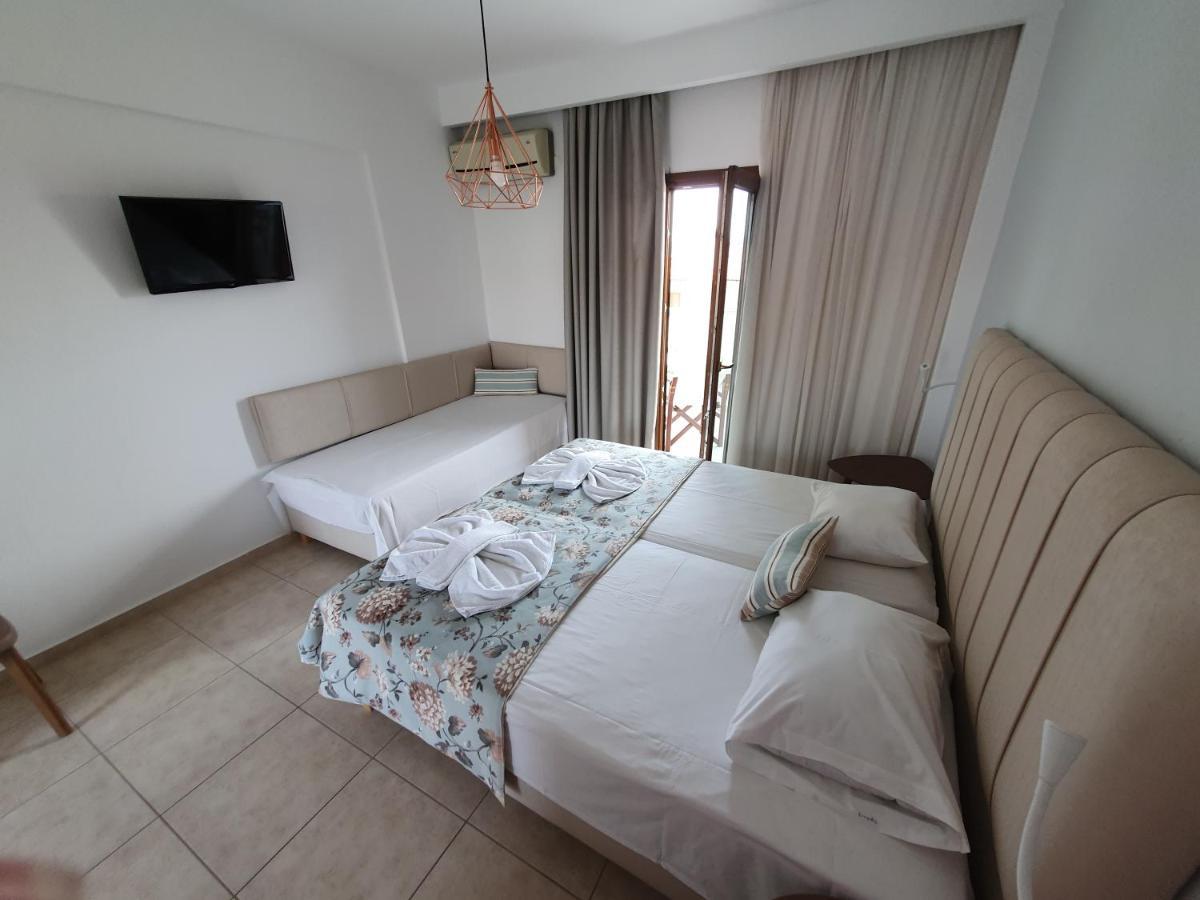Evripidis Hotel 아피토스 외부 사진