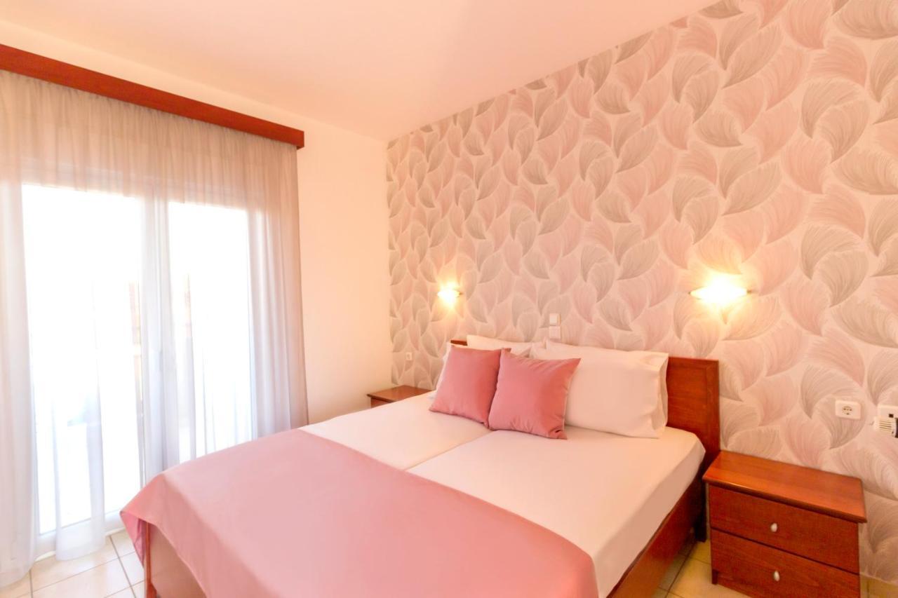 Evripidis Hotel 아피토스 외부 사진